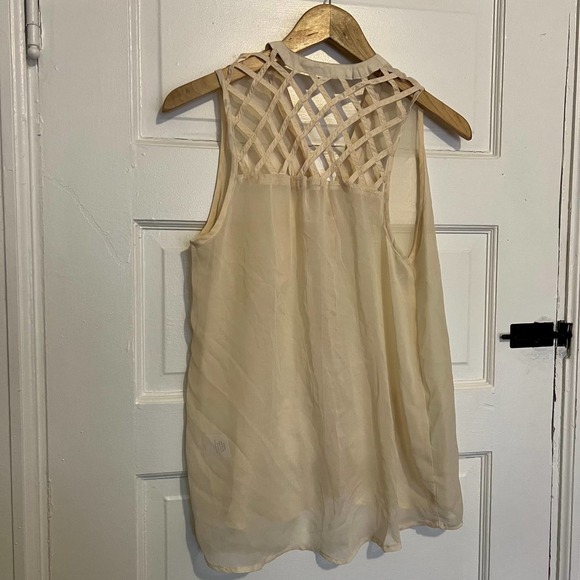 Kirra ivory short sleeve blouse open checkered pattern S - Picture 3 of 7